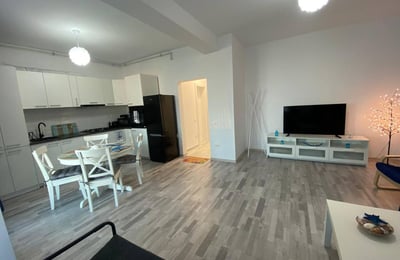 Location de chaleureux appartements de 2 pièces, 64 m², Mamaia Nord, Roumanie